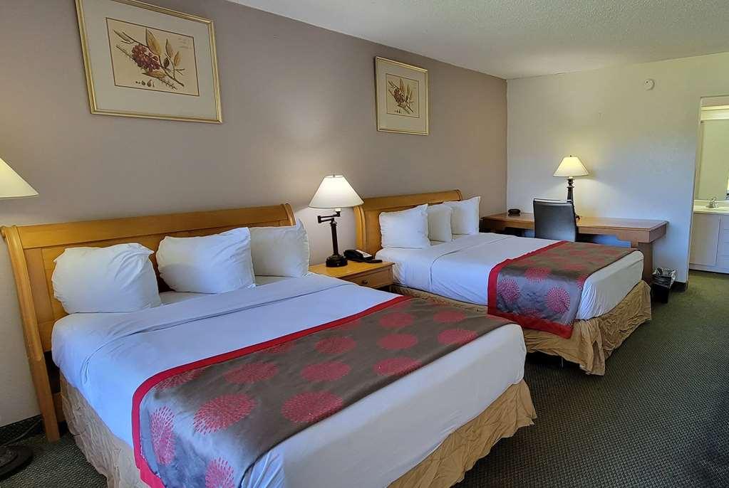 Ramada By Wyndham & Suites Warner Robins Quarto foto