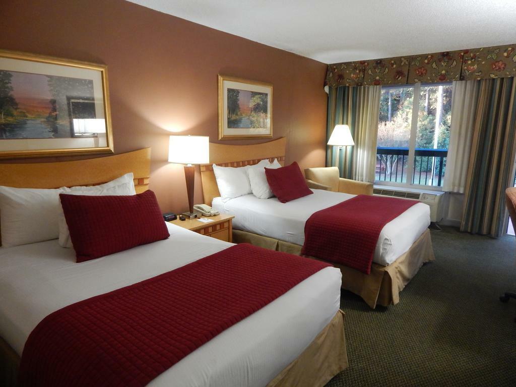 Ramada By Wyndham & Suites Warner Robins Exterior foto