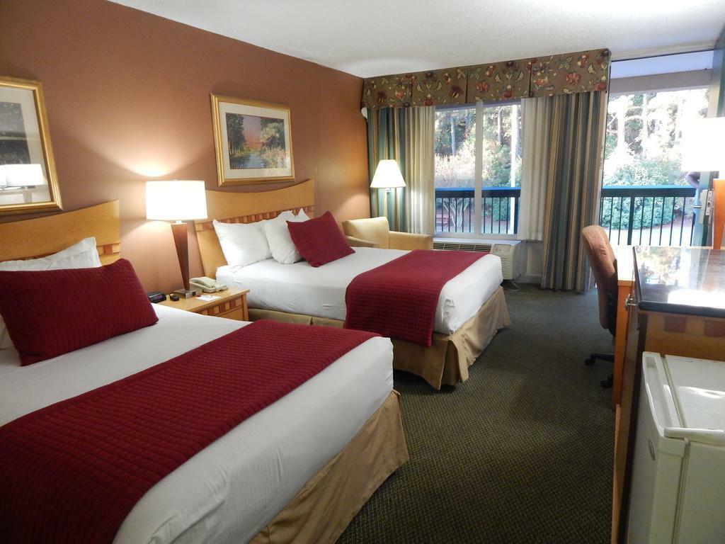 Ramada By Wyndham & Suites Warner Robins Exterior foto